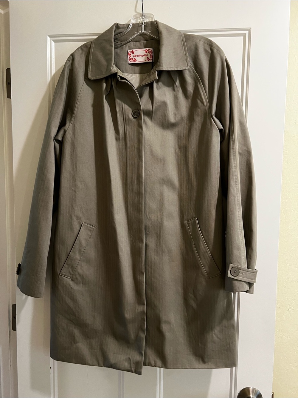 Peachy Den the Cheri Trench (Sage)
